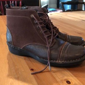 Clarks ankle boot